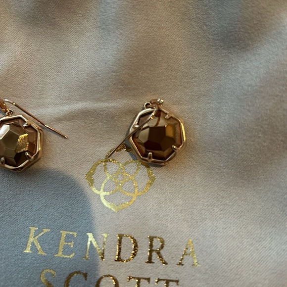Kendra Scott Rose Gold Drusy Earrings - Picture 6 of 9